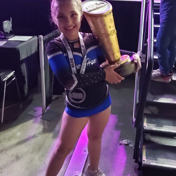 Meet your Posher, Lauren - Picture 1 of 1